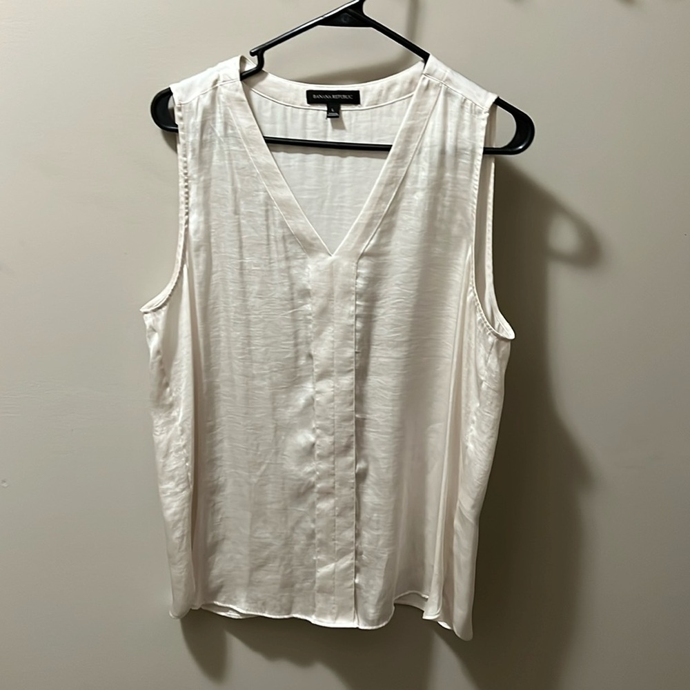 Banana Republic White Sleeveless Blouse
